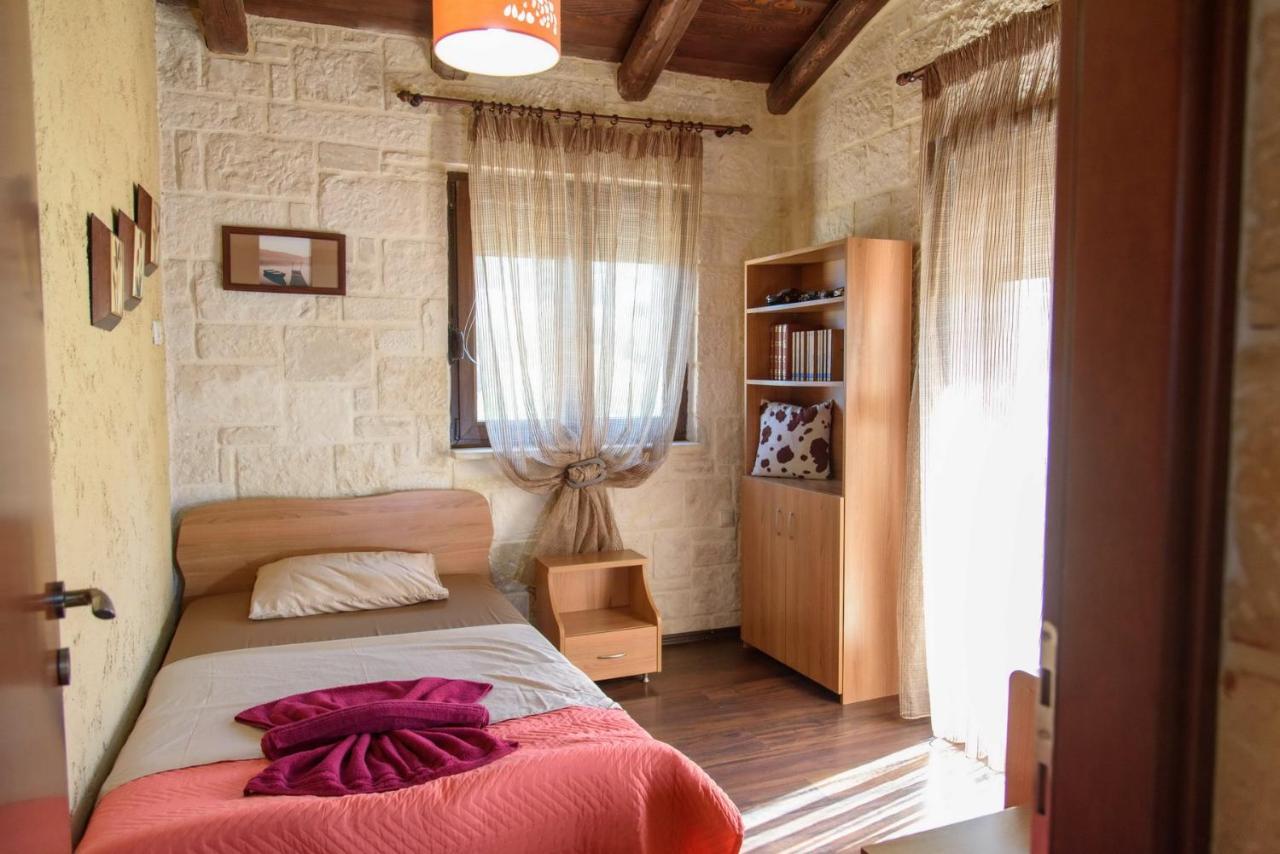 Traditional Stonehouse Vicky Hersonissos (Crete) Exterior photo